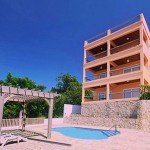 Penthouse Luxury Accommodation in West End Roatan with Ocean views and water views with pool