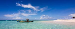 move to roatan, vacation rental services