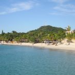 roatan beaches