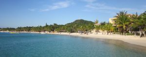 roatan beaches